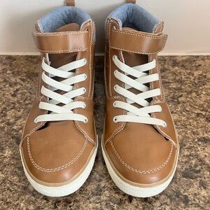 Children's Place Brown Kids Boots size 6